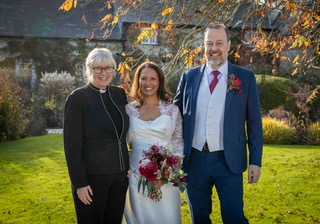wedding venue, st thomas-on-the bourne church farnham